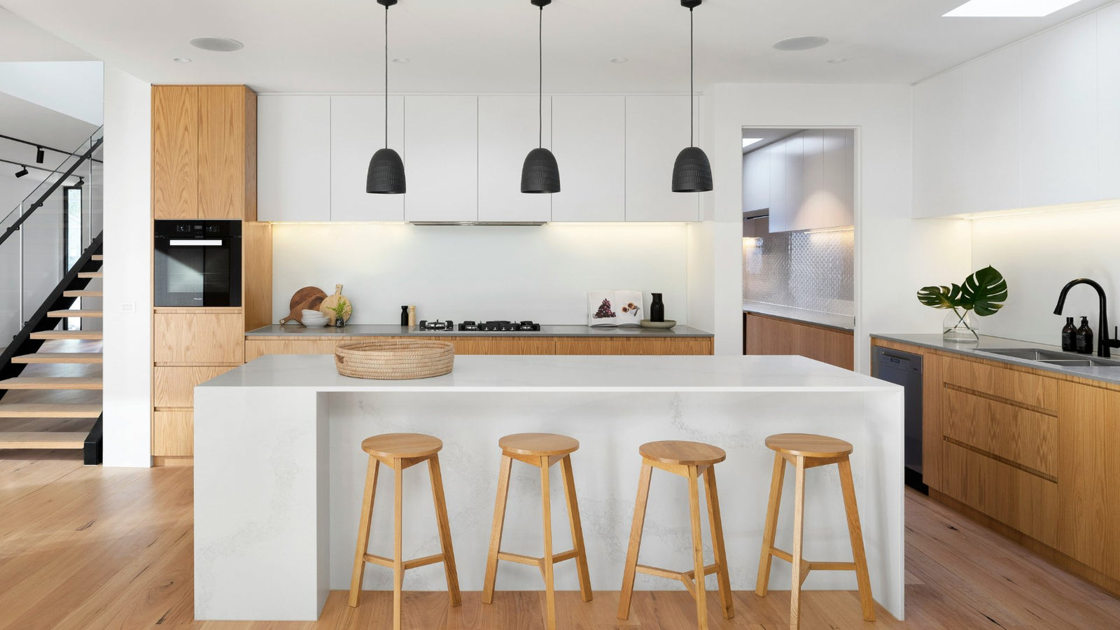 How to Create a Minimalist Kitchen with Maximum Style ? - The Trendy Art