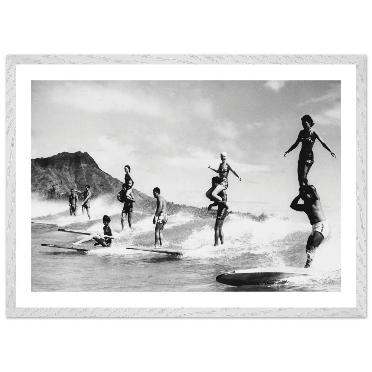 Old Hawaii Surf Black and White Wall Art - The Trendy Art
