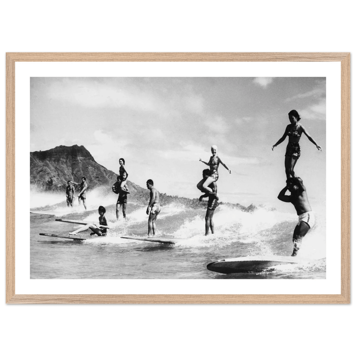 Old Hawaii Surf Black and White Wall Art - The Trendy Art