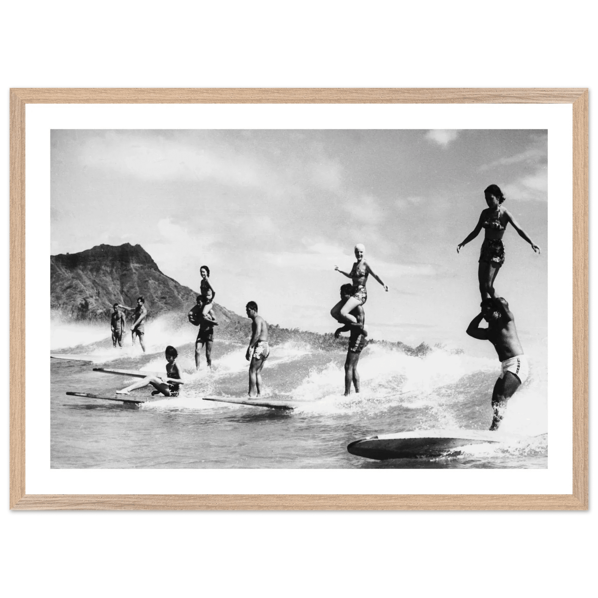 Old Hawaii Surf Black and White Wall Art - The Trendy Art