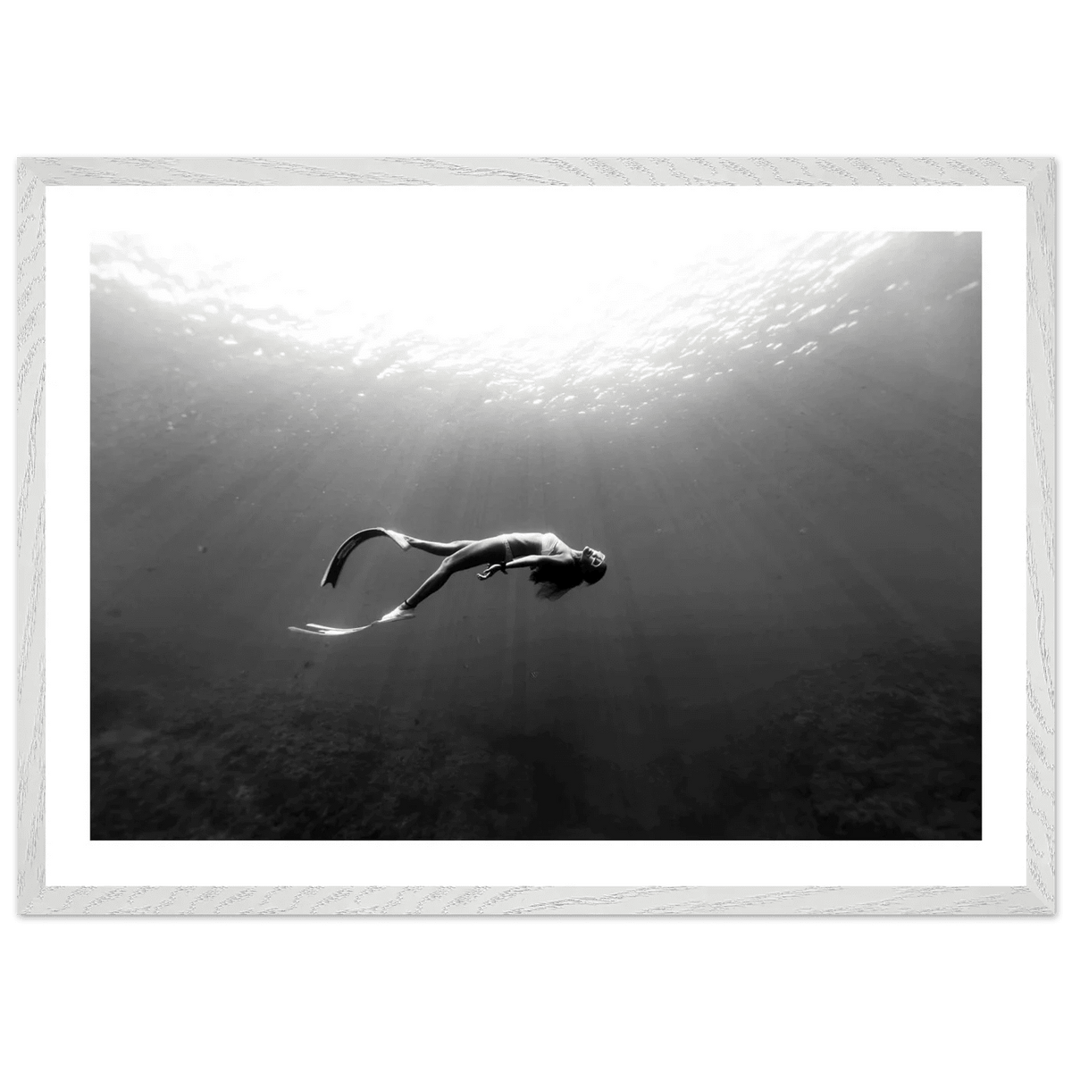 Underwater Freediving Black and White Wall Art - The Trendy Art