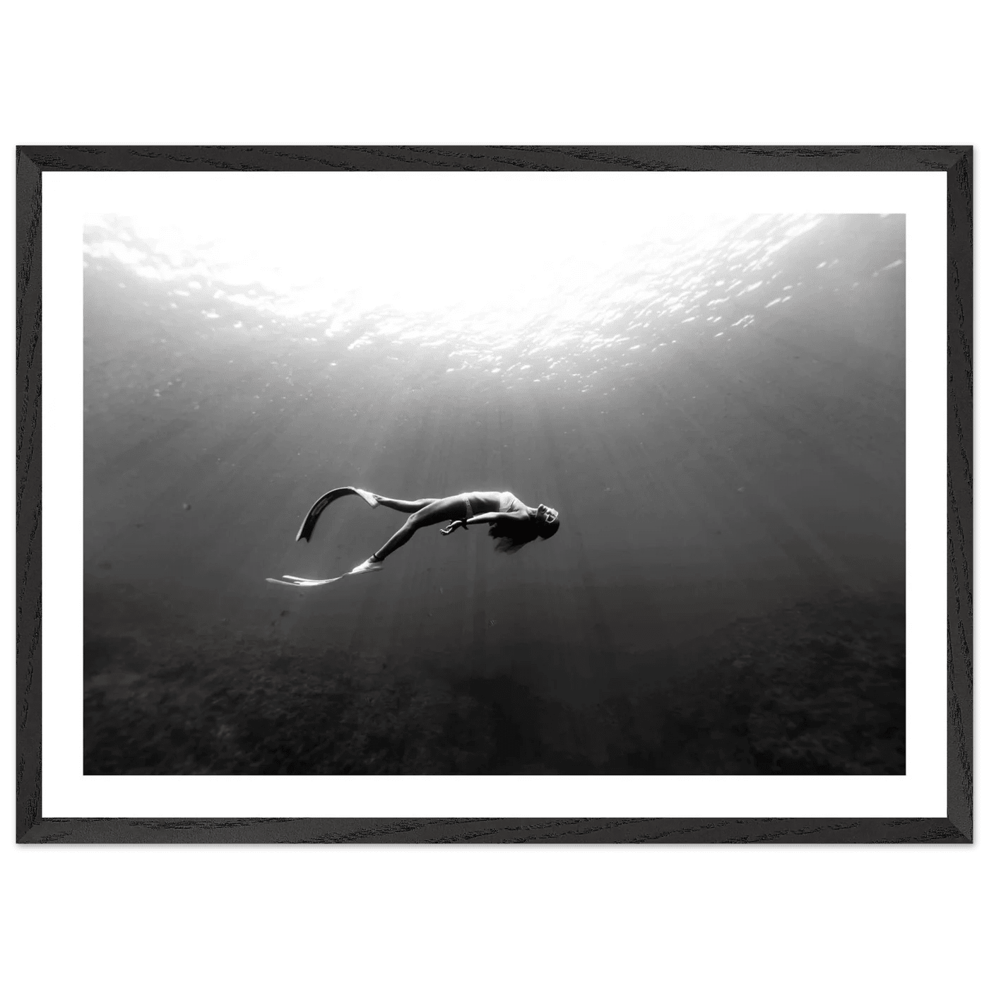 Underwater Freediving Black and White Wall Art - The Trendy Art